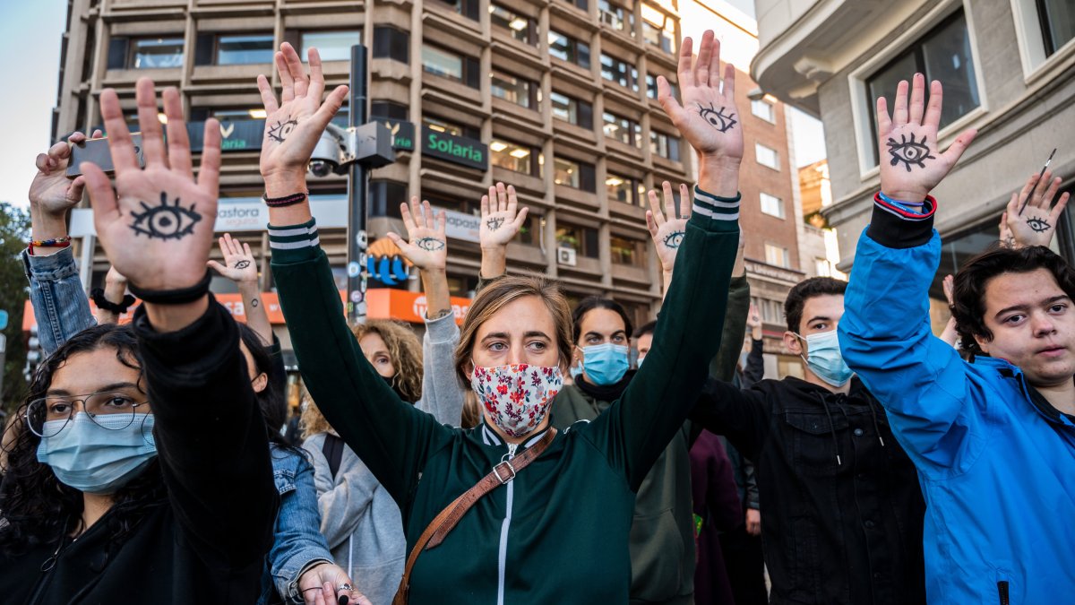 PR Firms Are Facing a Backlash for 'Greenwashing' Big Oil — and the Pressure on Them Is Growing – NBC Los Angeles - Vimarsana News