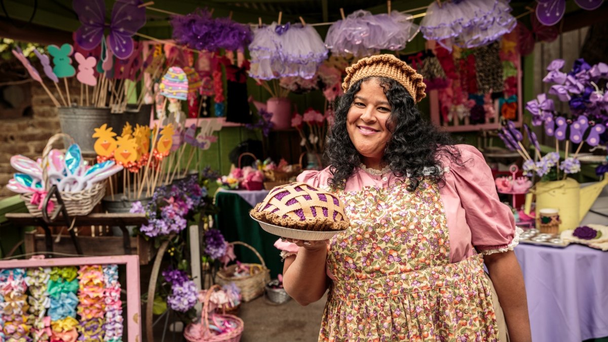 Knott's Boysenberry Festival will boast over 100 berry bites and beverages