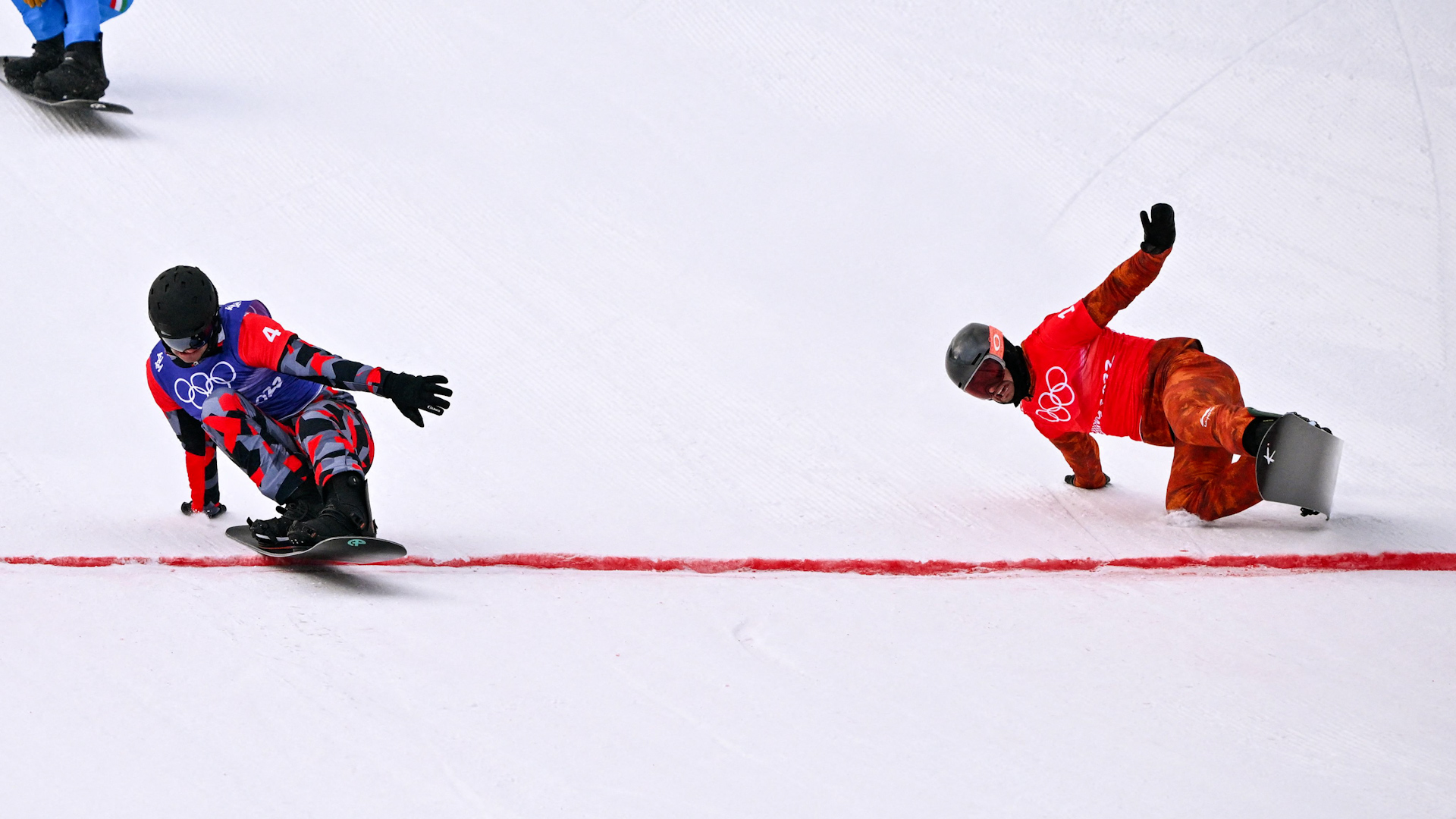 Austria Wins Gold in Mens Snowboard Cross in Photo Finish, USAs Jake Vedder 6th
