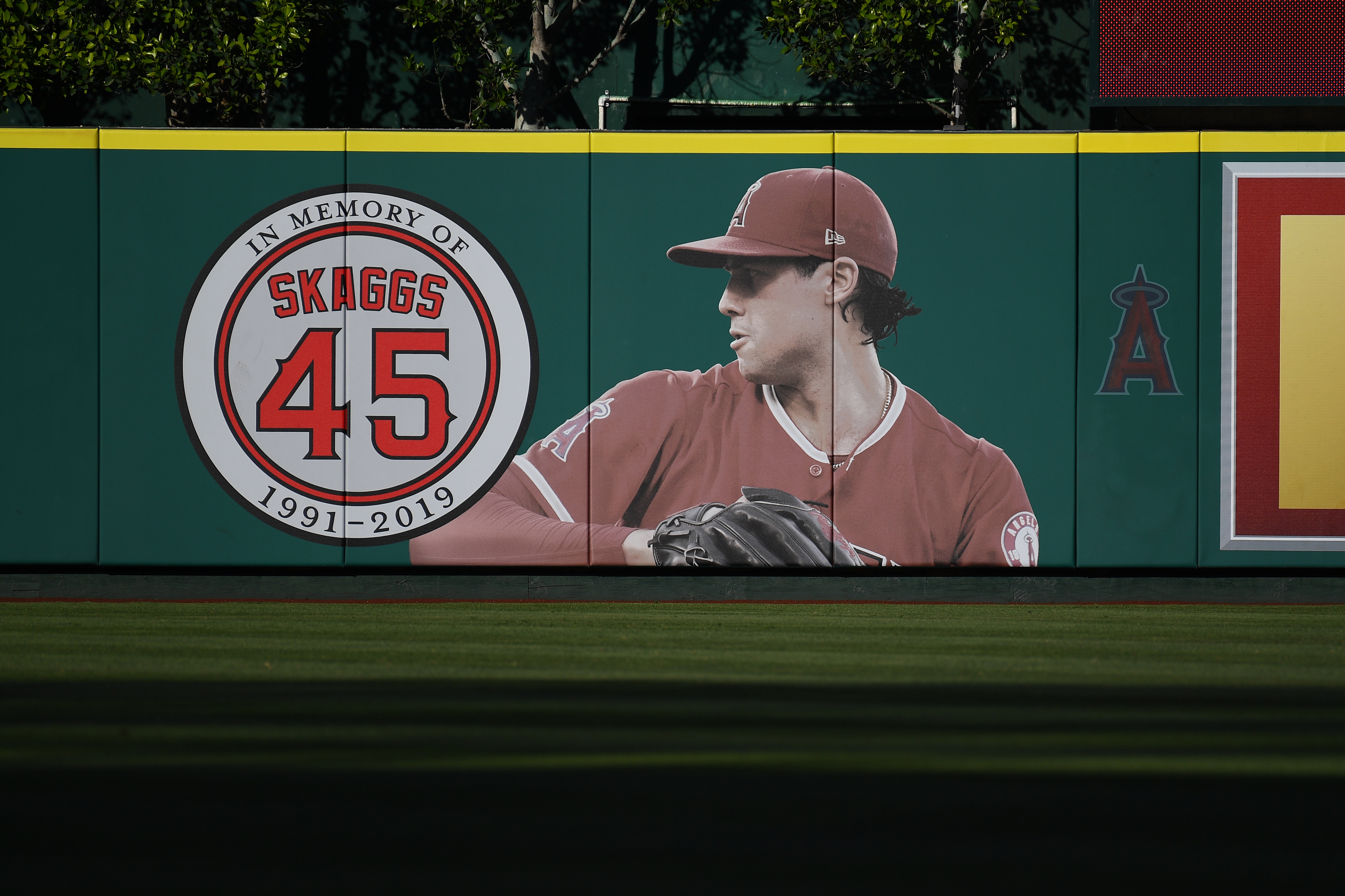 Los Angeles Angels pitcher Tyler Skaggs (45)