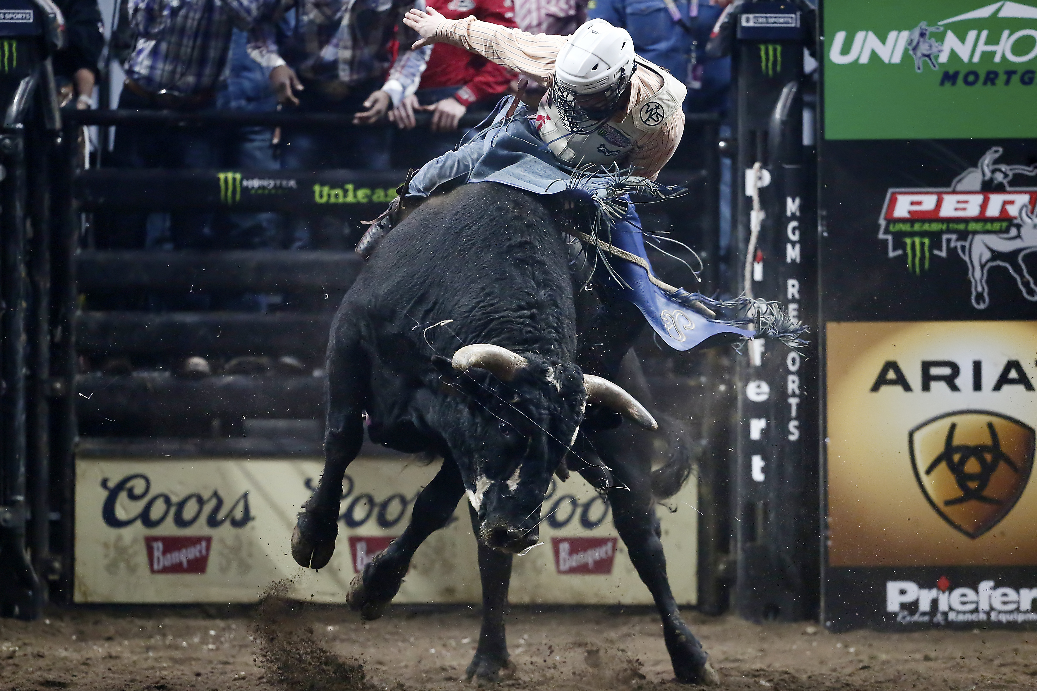 Southern Utah teen killed in bull riding accident