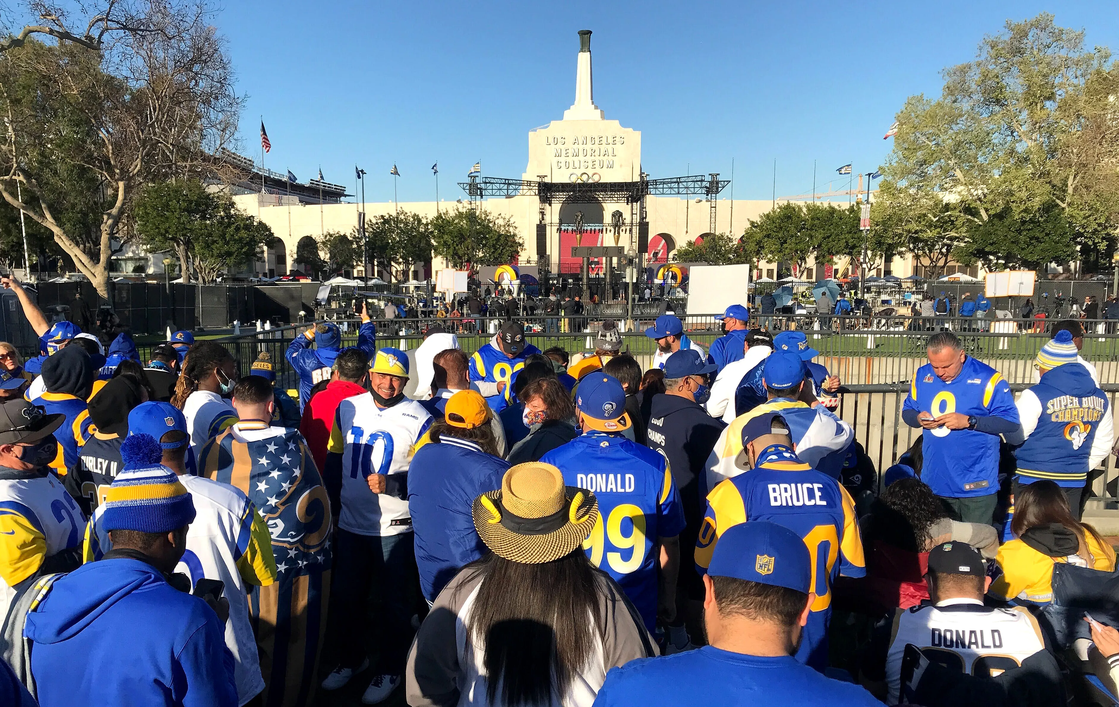 Rams rally, hold off Bengals to win Super Bowl LVI