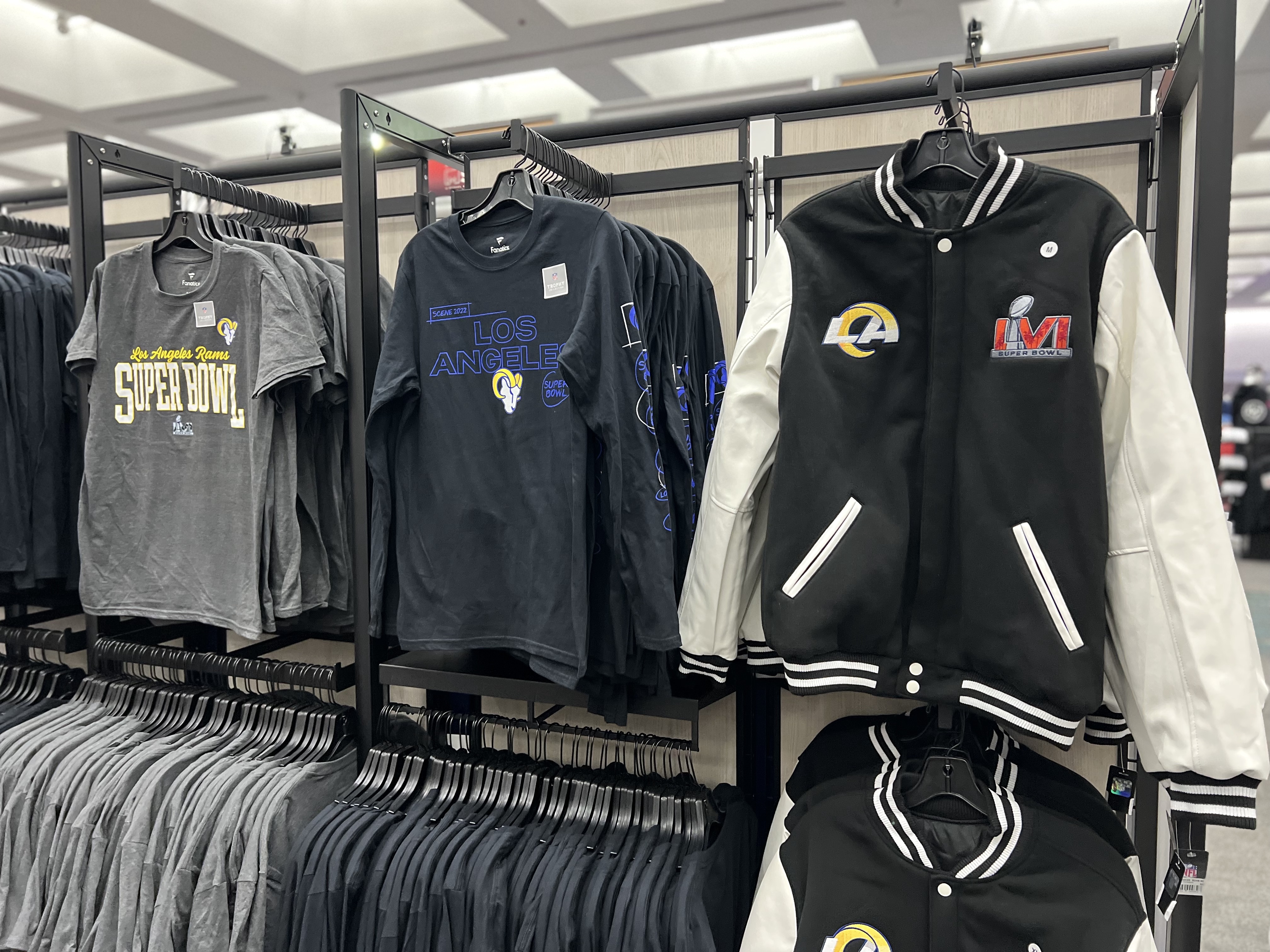 Super Bowl LVI Merchandise: The Best Team Apparel For The Rams and Bengals  – NBC Los Angeles