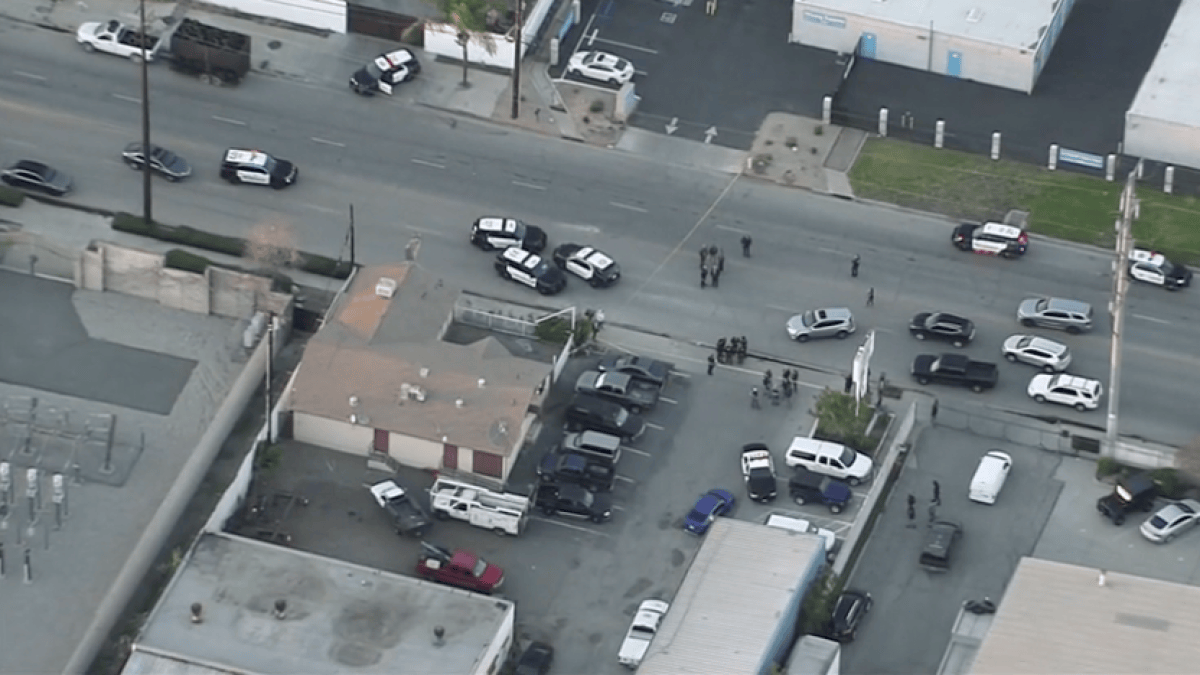 Azusa Officer Shot, Gunman Killed in Shootout – NBC Los Angeles