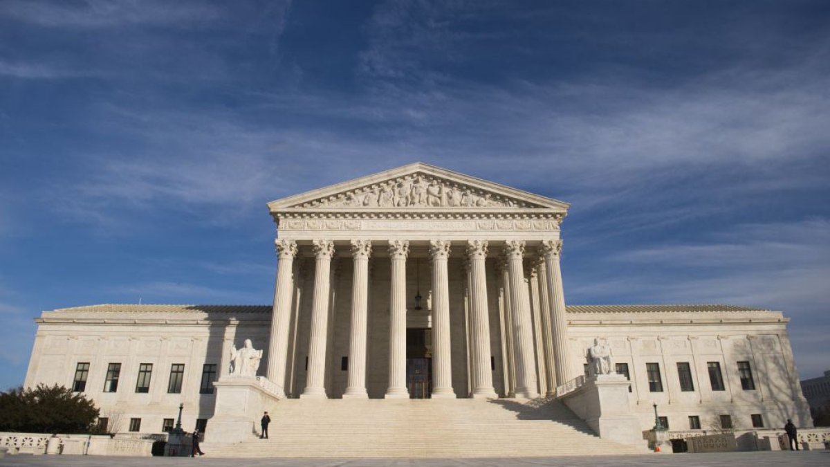 What Is Section 230? The 1996 Communications Decency Act, Explained – NBC Los Angeles - Vimarsana News