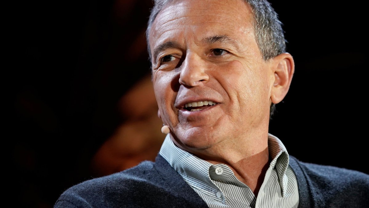 Ex-Disney CEO Bob Iger's Next Step: Investing in a Metaverse Start-Up Run by a 29-Year-Old - Vimarsana News
