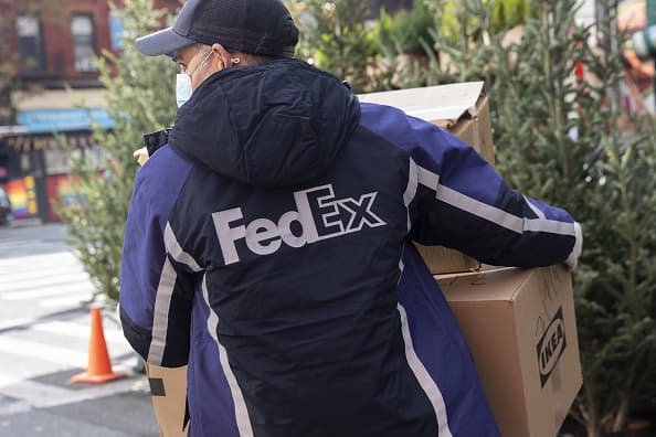 FedEx CEO Says the Company Will Make 'an Enormous Effort' Toward AV Trucks in June – NBC Los Angeles - Vimarsana News