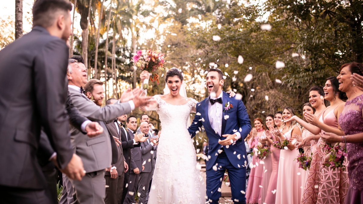 A Record Number of Weddings Are Expected This Year. How to Save If You're Planning a Trip Down the Aisle - Vimarsana News
