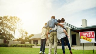 House Prices Are Going Up. Here’s When You Should Increase Your Budget, and When to Stick to Your Original Price