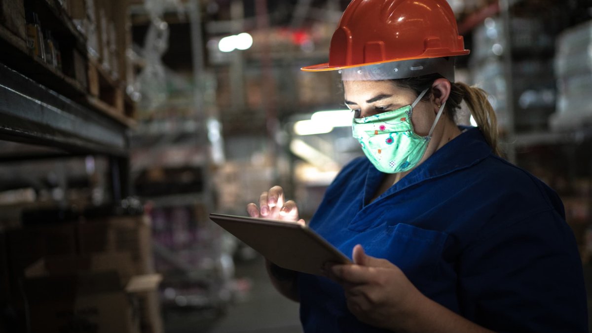 Why Pay Raises Alone Won't Help Fill America's 11 Million Open Jobs - Vimarsana News
