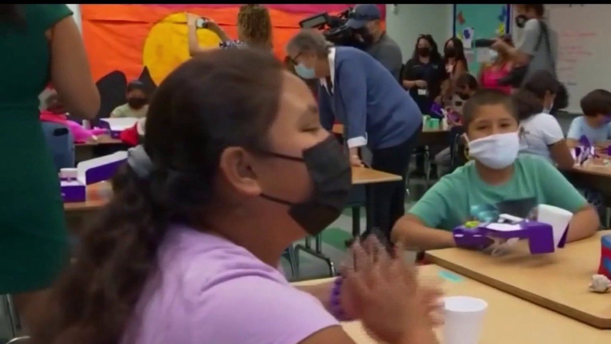 LA County Expects to Lift Indoor Mask Mandate for Unvaccinated This