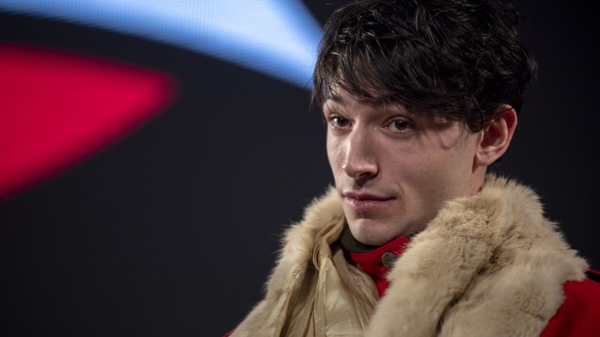 Couple Files Temporary Restraining Order Against Ezra Miller in Hawaii – NBC Los Angeles - Vimarsana News