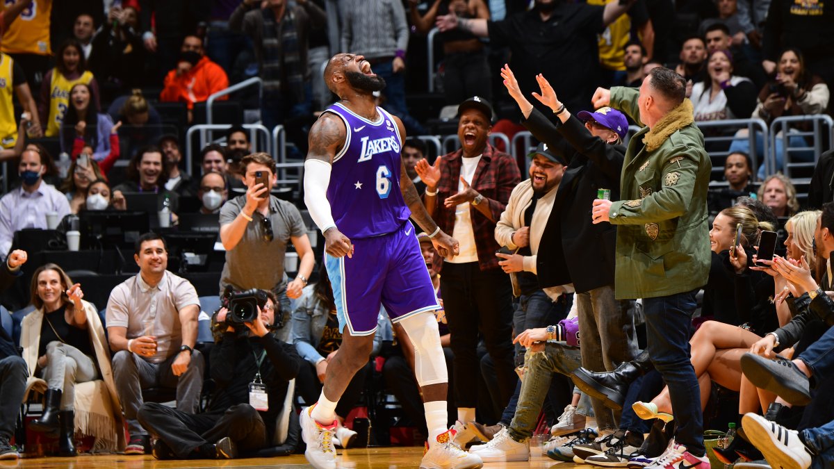 LeBron James Scores 50 Points, Rallies Lakers Past Wizards For 122-109 Win  – NBC Los Angeles