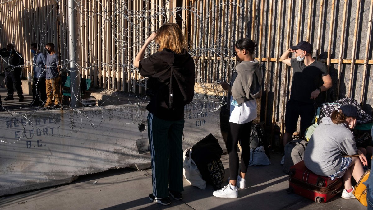 EXPLAINER: How US Is Expanding Aid to Ukrainian Refugees – NBC Los Angeles - Vimarsana News