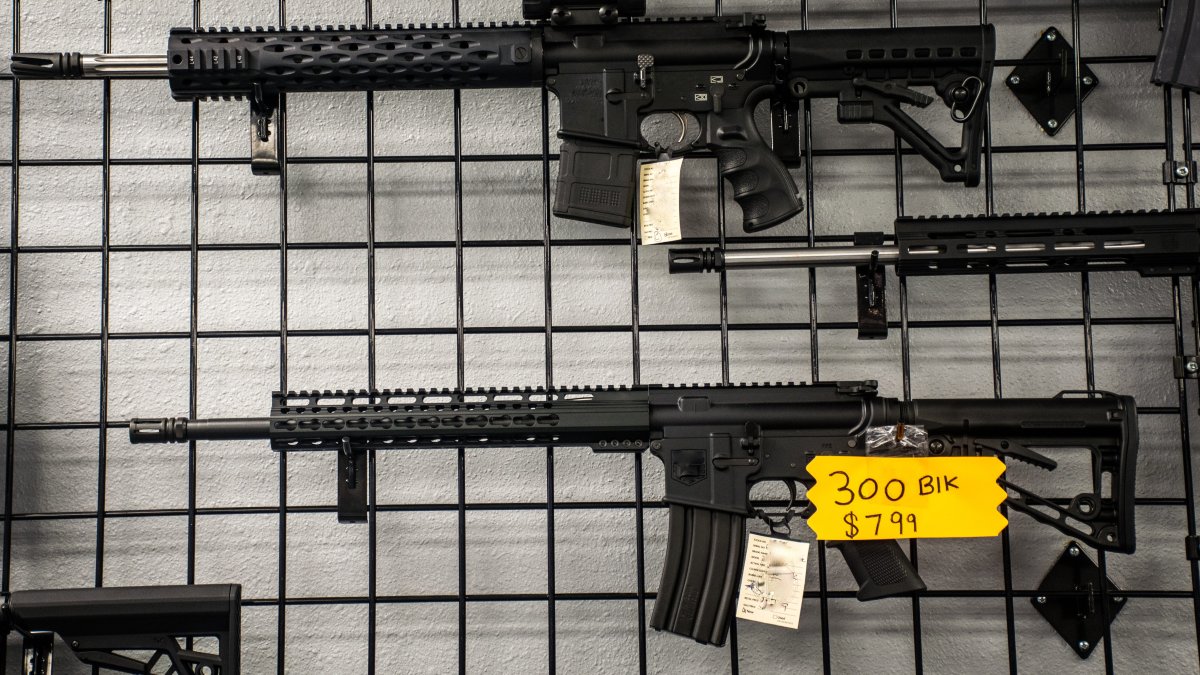 California gun stores could soon be mandated to post warning signs - Vimarsana News