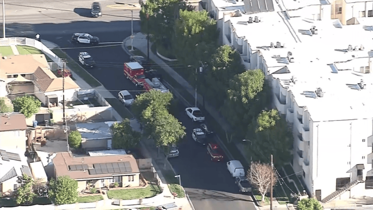Two Deputies Hospitalized After Incident in Reseda – NBC Los Angeles - Vimarsana News