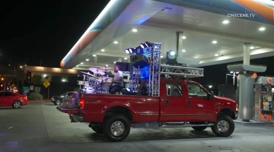 Watch: Sheriff Drumman Plays at South LA Gas Station – NBC Los Angeles - Vimarsana News