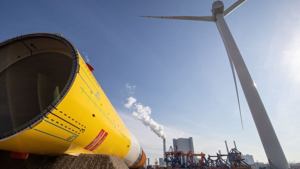 The Race to Roll Out 'Super-Sized' Wind Turbines Is on – NBC Los Angeles - Vimarsana News