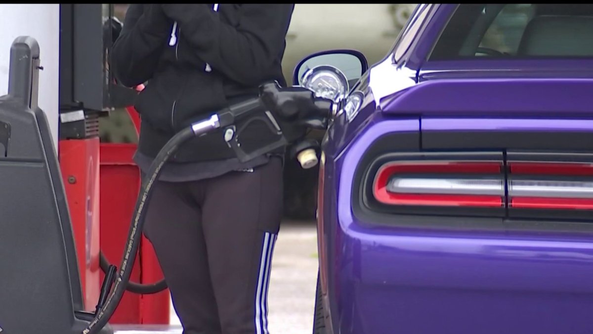 Largest Drop In La County Gas Prices Since April 2020 Nbc Los Angeles 8184