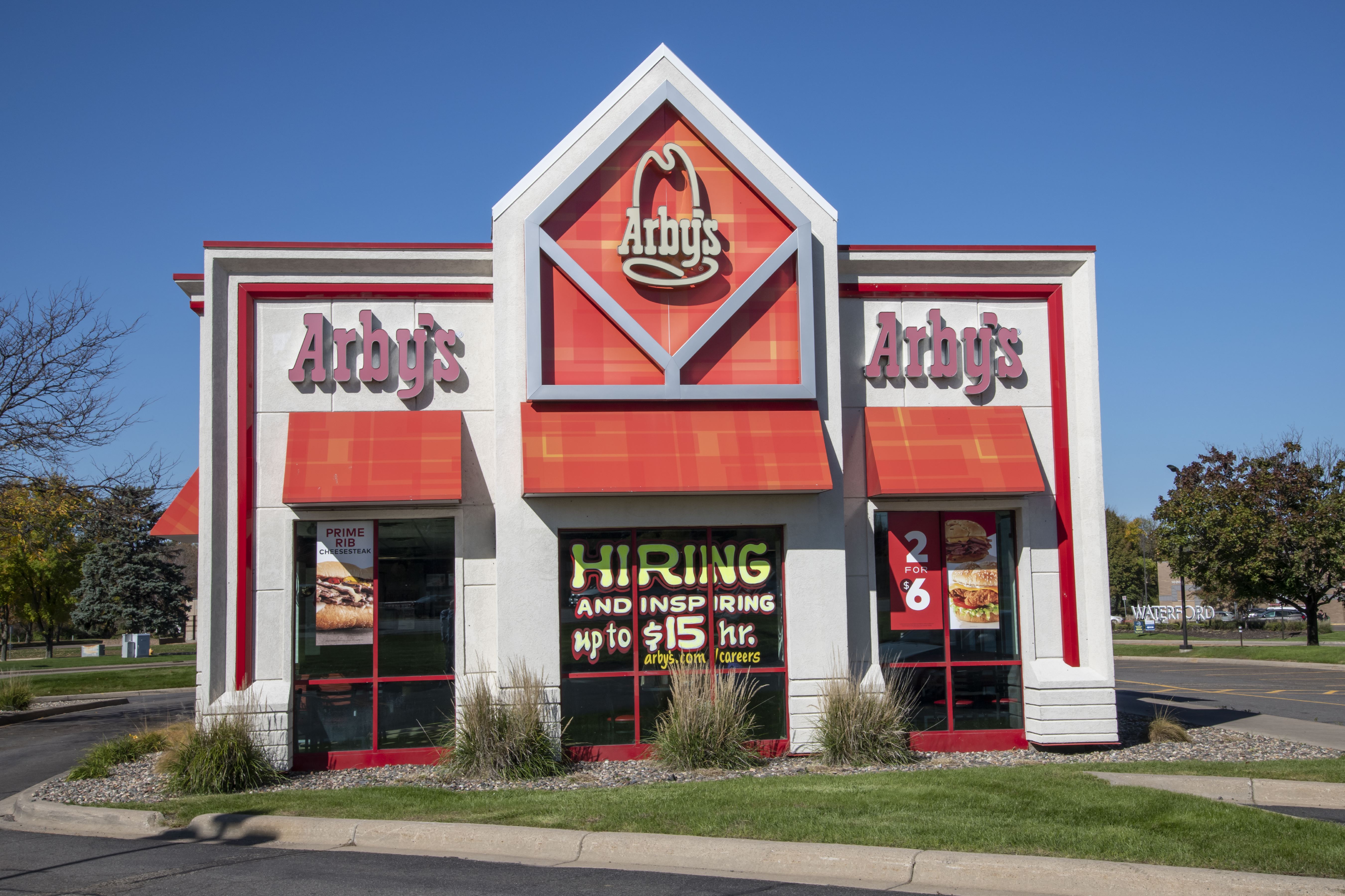 Arby's Manager Arrested After Allegedly Throwing Grease on Customer – NBC Los Angeles - Vimarsana News