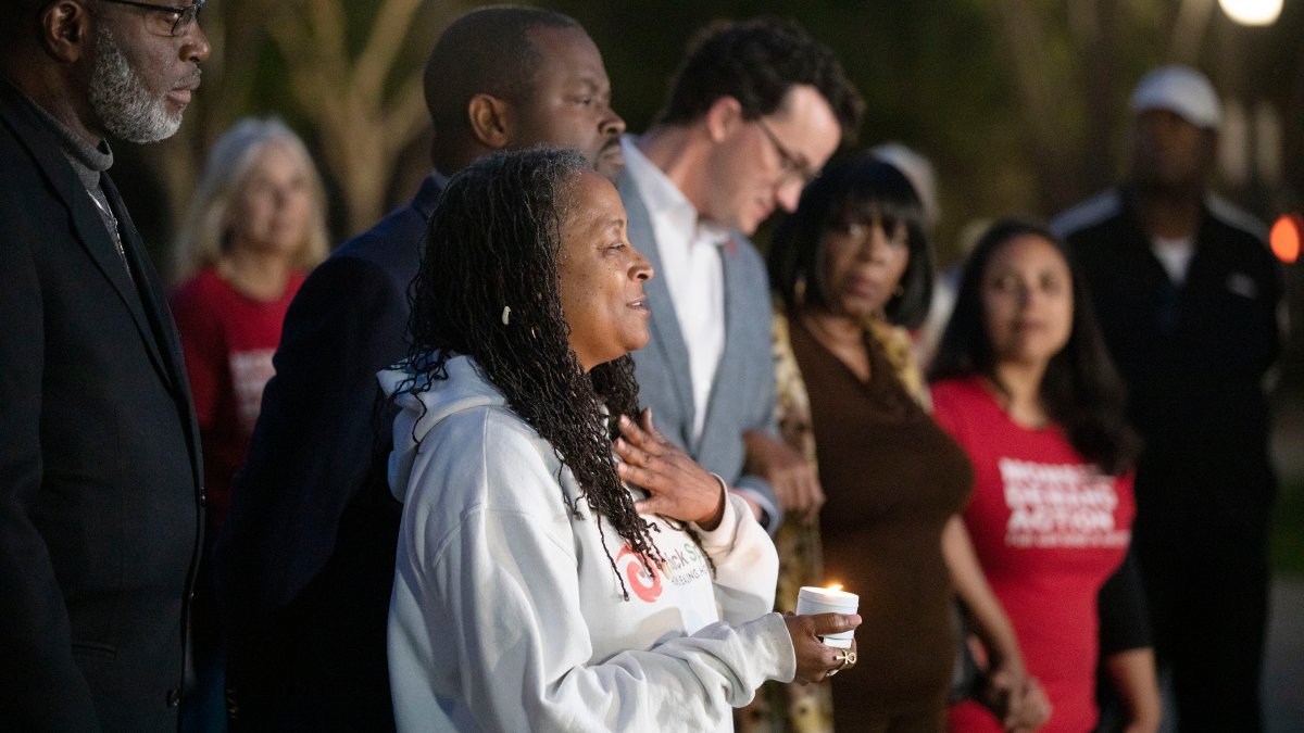 California May Empower Citizens to Sue Over Illegal Firearms – NBC Los Angeles - Vimarsana News