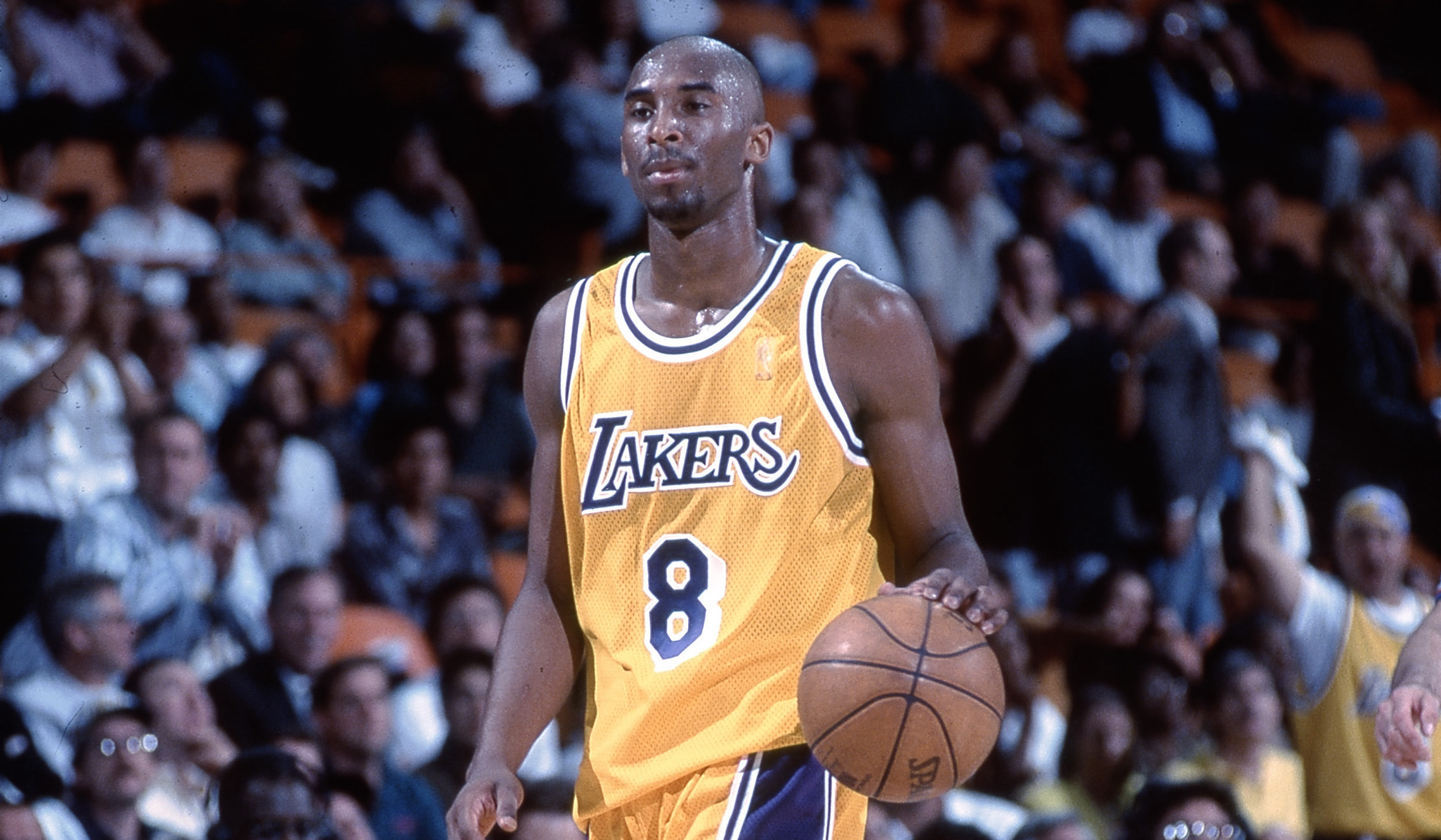 A Kobe Bryant game-worn Los Angeles Lakers jersey is on display at News  Photo - Getty Images