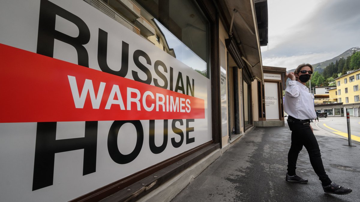 Ukraine Uses Davos to Make Its Pitch to the West — and Takes Over Russia's Former Party Hub - Vimarsana News