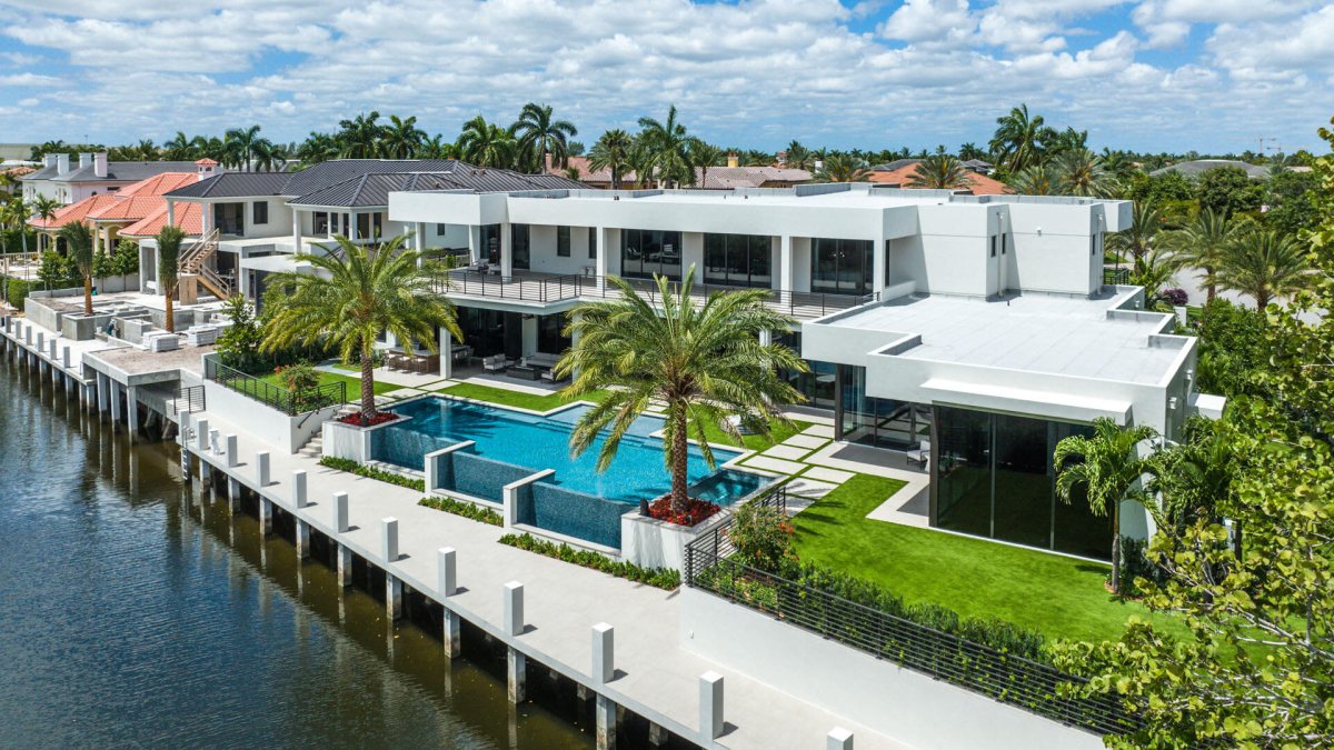 Mansions in Boca Raton Are Commanding Miami Beach Prices. Here's a Look Inside - Vimarsana News