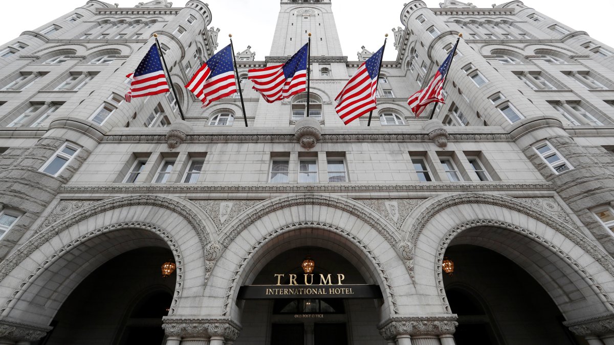 Trump Sells Washington Hotel to Miami-Based Investor Group 1