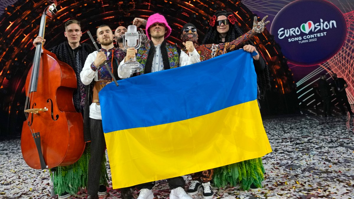 At Eurovision 2022, Ukrainian Band Kalush Orchestra Wins Amid War – NBC Los Angeles - Vimarsana News