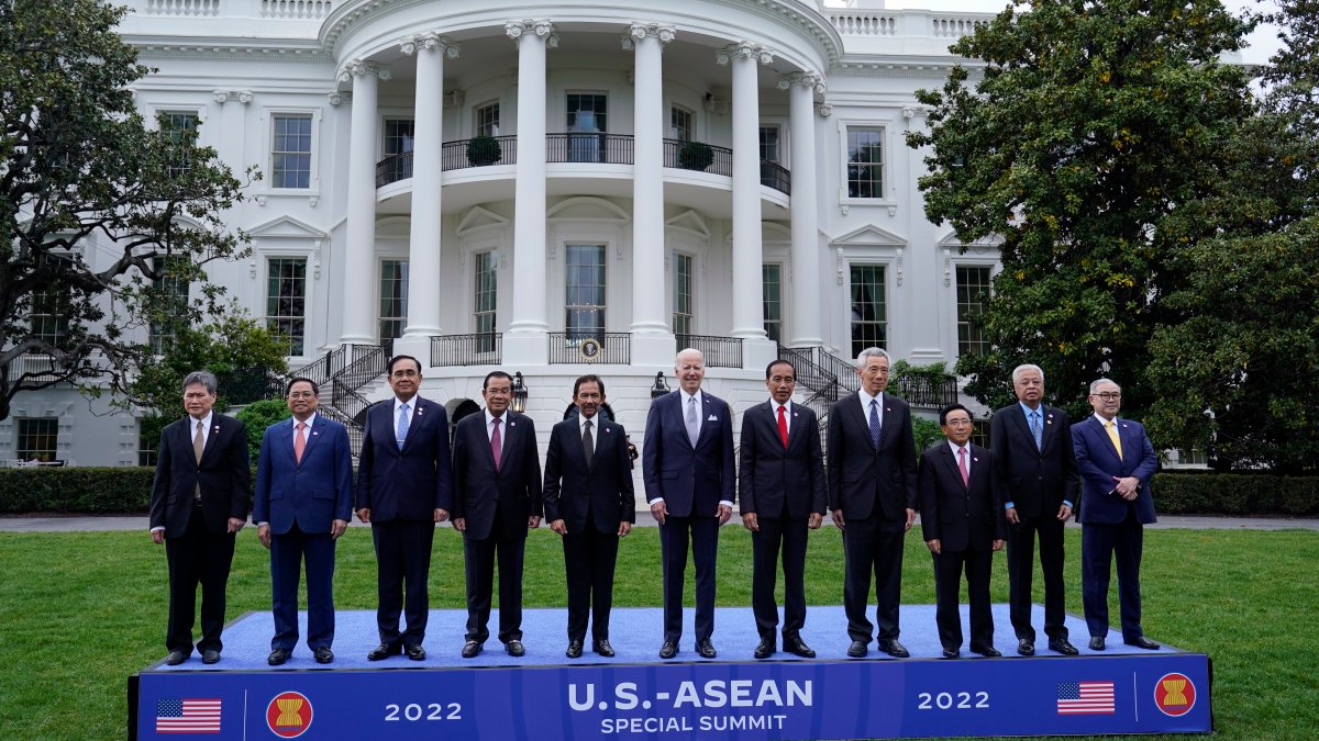 Biden Hosts ASEAN Leaders as He Tries to Show Pacific Focus 1