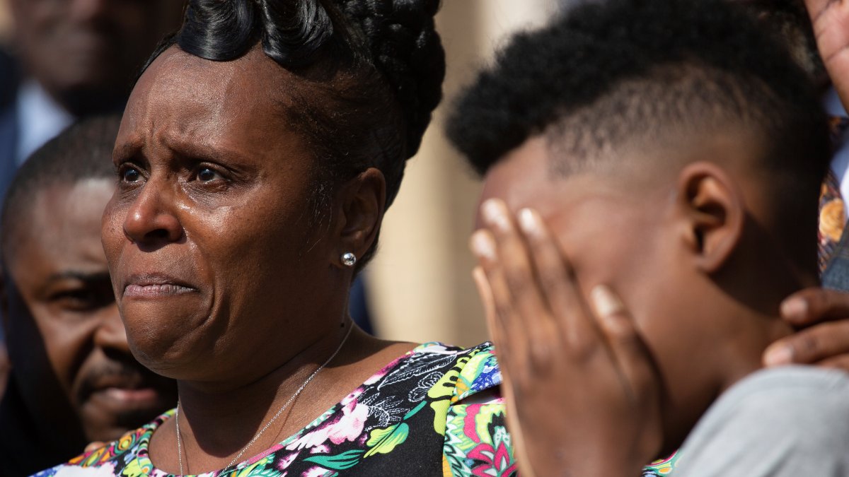 Buffalo Supermarket Massacre Remembered 1 Year Later – NBC Los Angeles - Vimarsana News