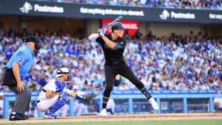 Los Angeles Dodgers vs New York Yankees