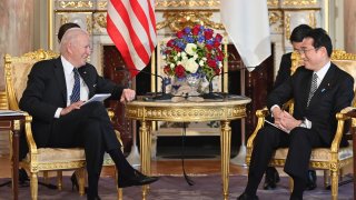 US President Joe Biden, left, and Fumio Kishida, Japan's prime minister