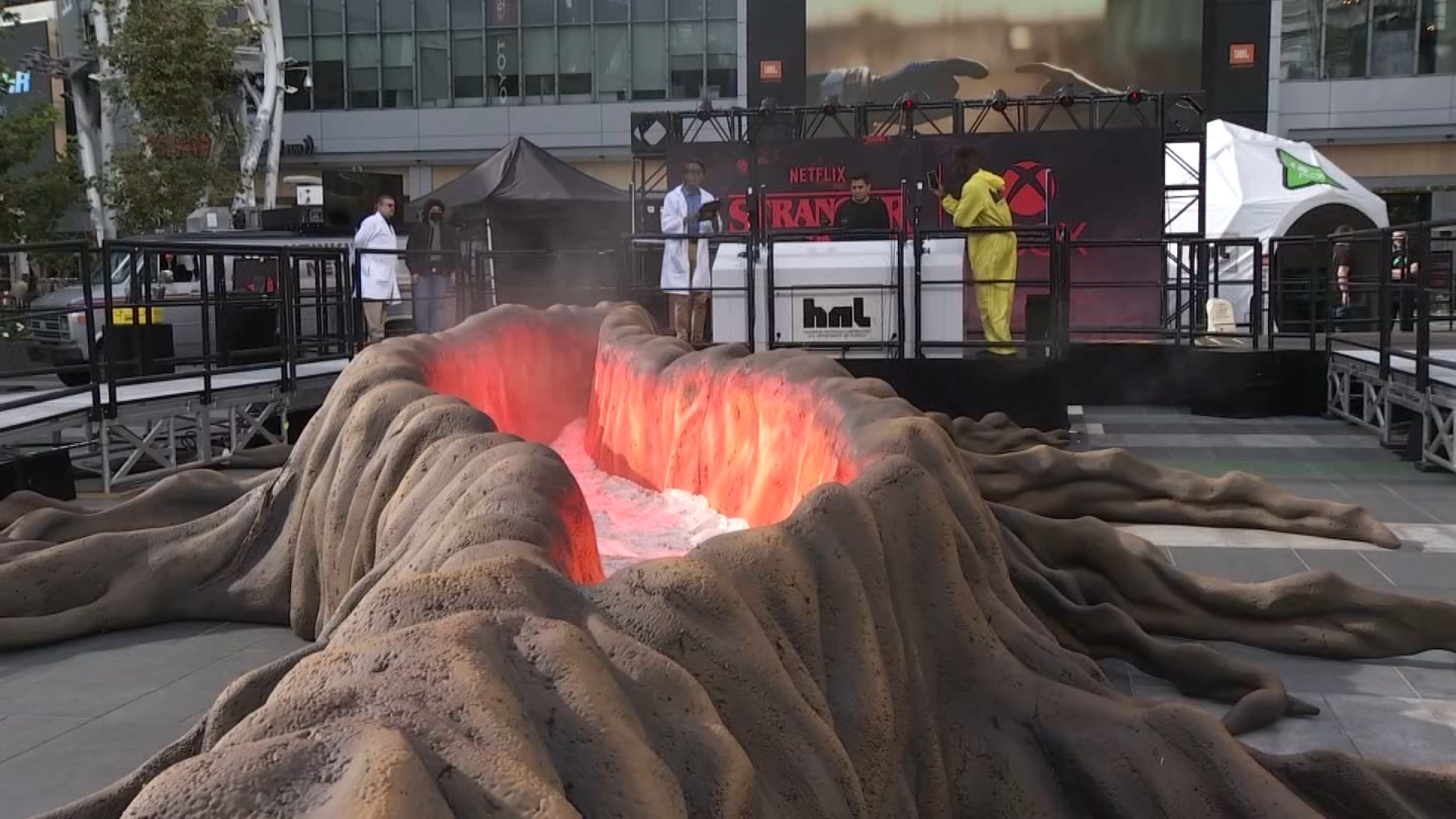 Stranger Things Pop-Up Brought the Upside Down to DTLA – NBC Los Angeles