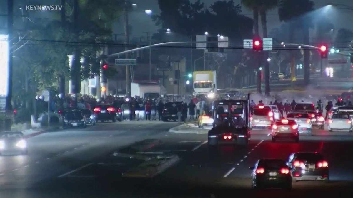 Watch: Cars Impounded in LA Street Takeovers – NBC Los Angeles