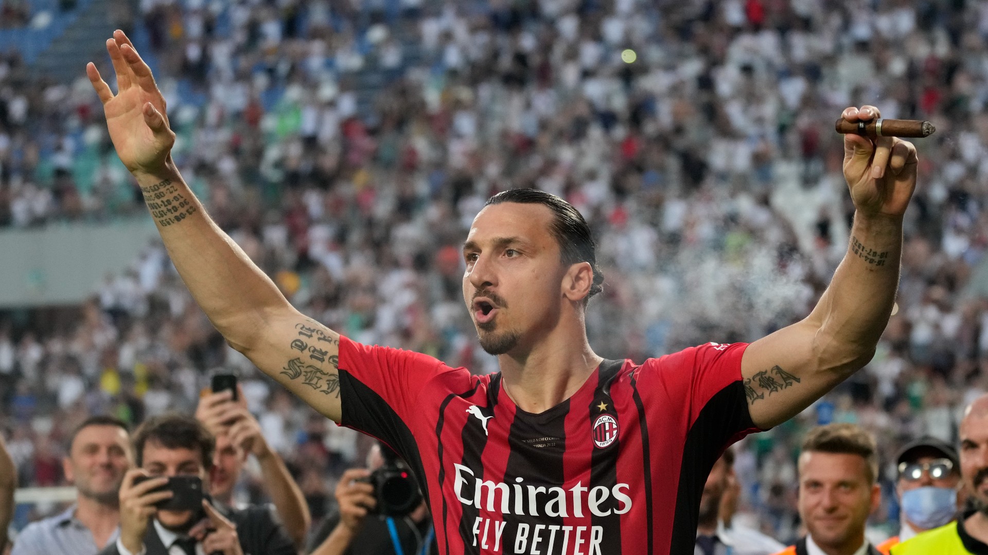 Zlatan Ibrahimović Out for 7-8 Months After Knee Operation – NBC 