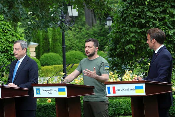 EU to Decide on Whether Ukraine Can Join the Bloc; Russian Bombings 'Rising Daily' – NBC Los Angeles - Vimarsana News