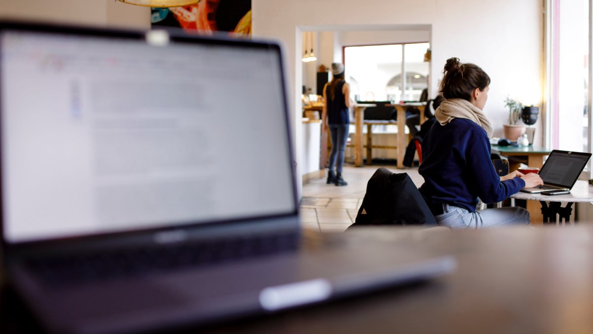 Microsoft Finds Gen Z Is Redefining the Idea of Work Hustle in and Outside the Office - Vimarsana News