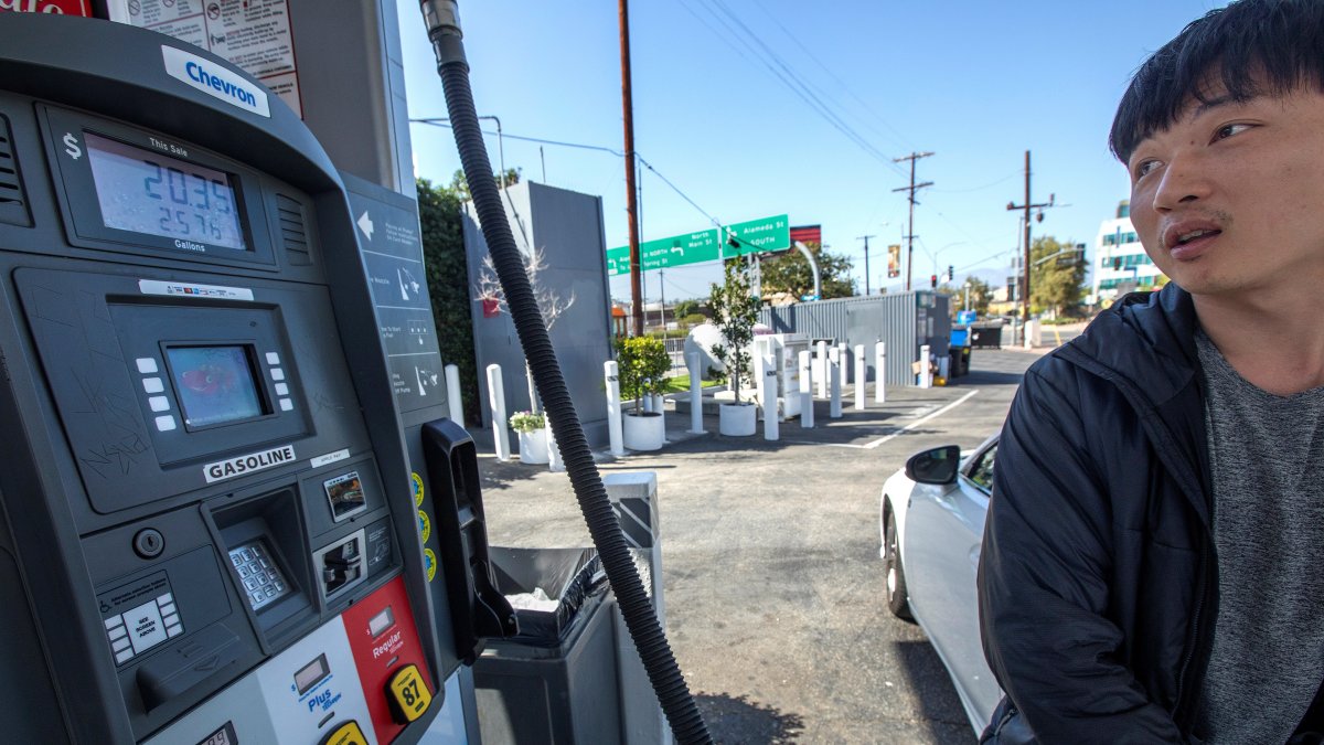 LA Gas Prices Reach Record for 14th Straight Day NBC Los Angeles