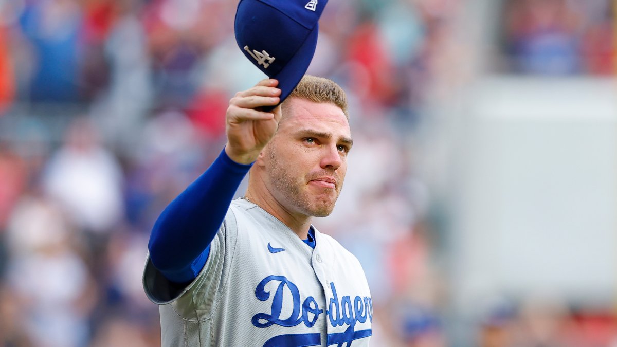 Freddie Freeman Gets Another Ovation, But Braves Beat Dodgers 5-3 – NBC Los  Angeles