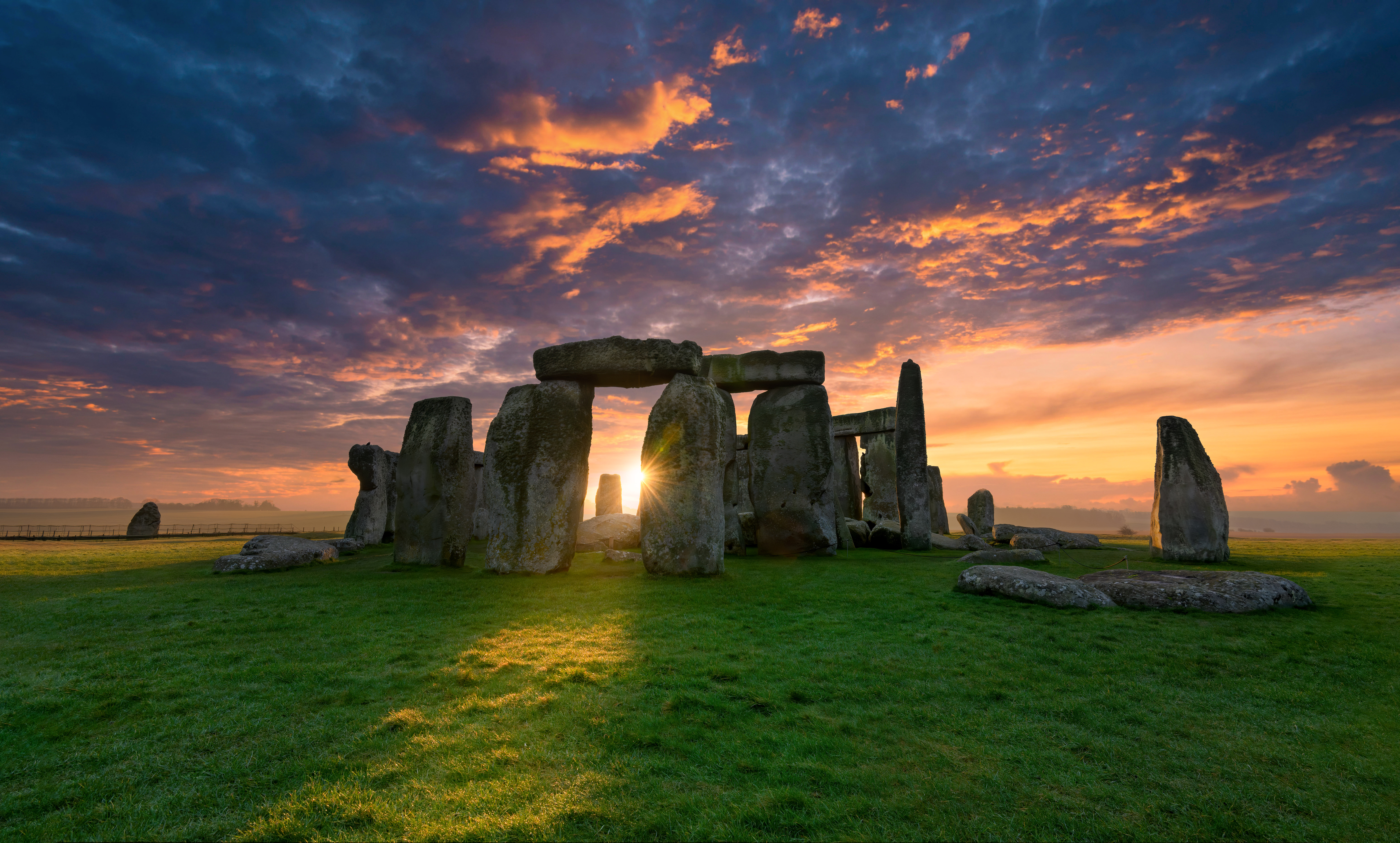 What Happens at Stonehenge on the Summer Solstice? NBC Los Angeles