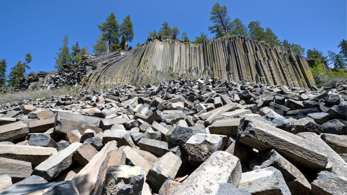 A new map spotlights 17 spectacular geological gems around Mammoth Mountain