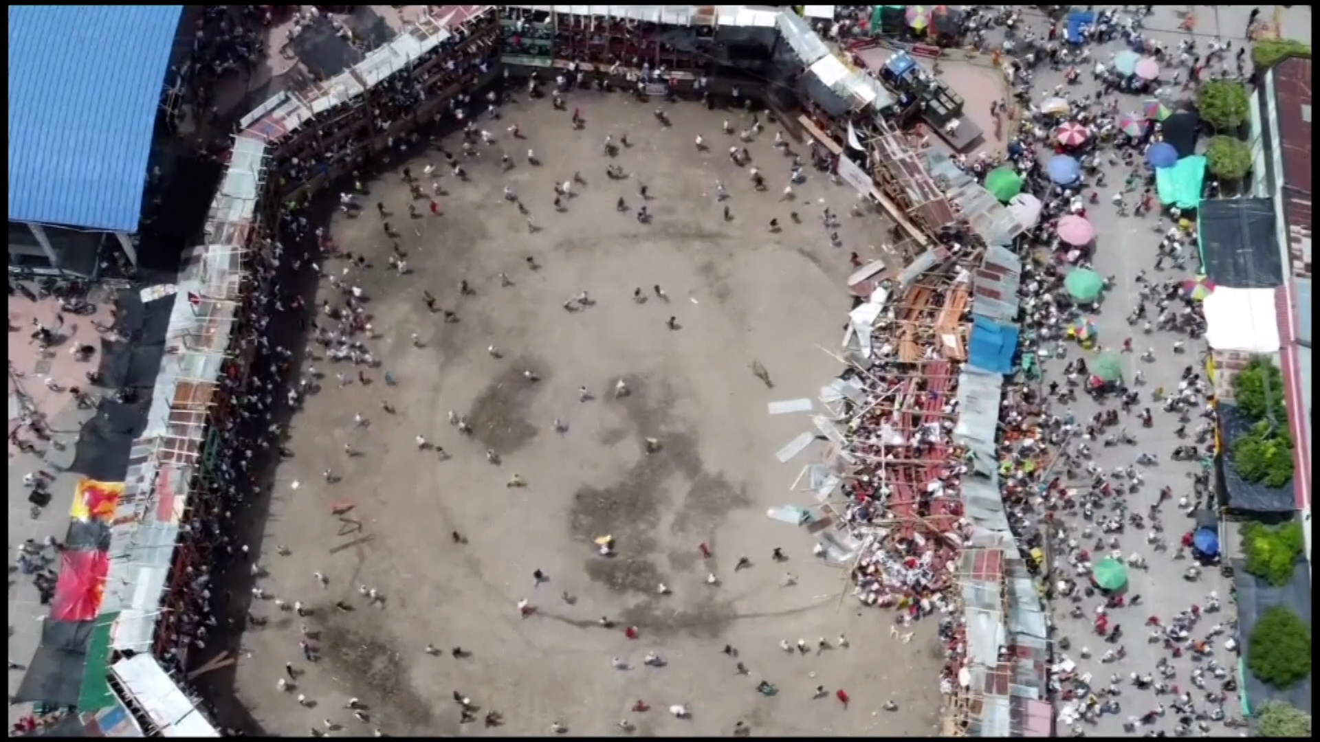 WATCH: Drone Footage Captures Moment Stands Collapse During Columbia ...
