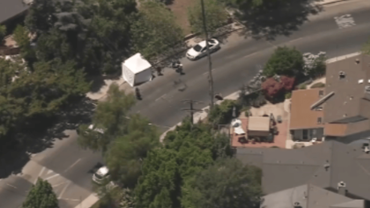 Investigation Into Deadly Stabbing in Woodland Hills – NBC Los Angeles