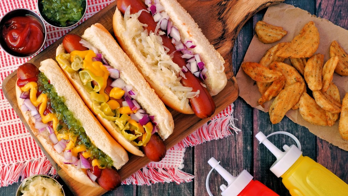 National Hot Dog Day 2022: Where to Score Free Hot Dogs and More – NBC Los Angeles - Vimarsana News