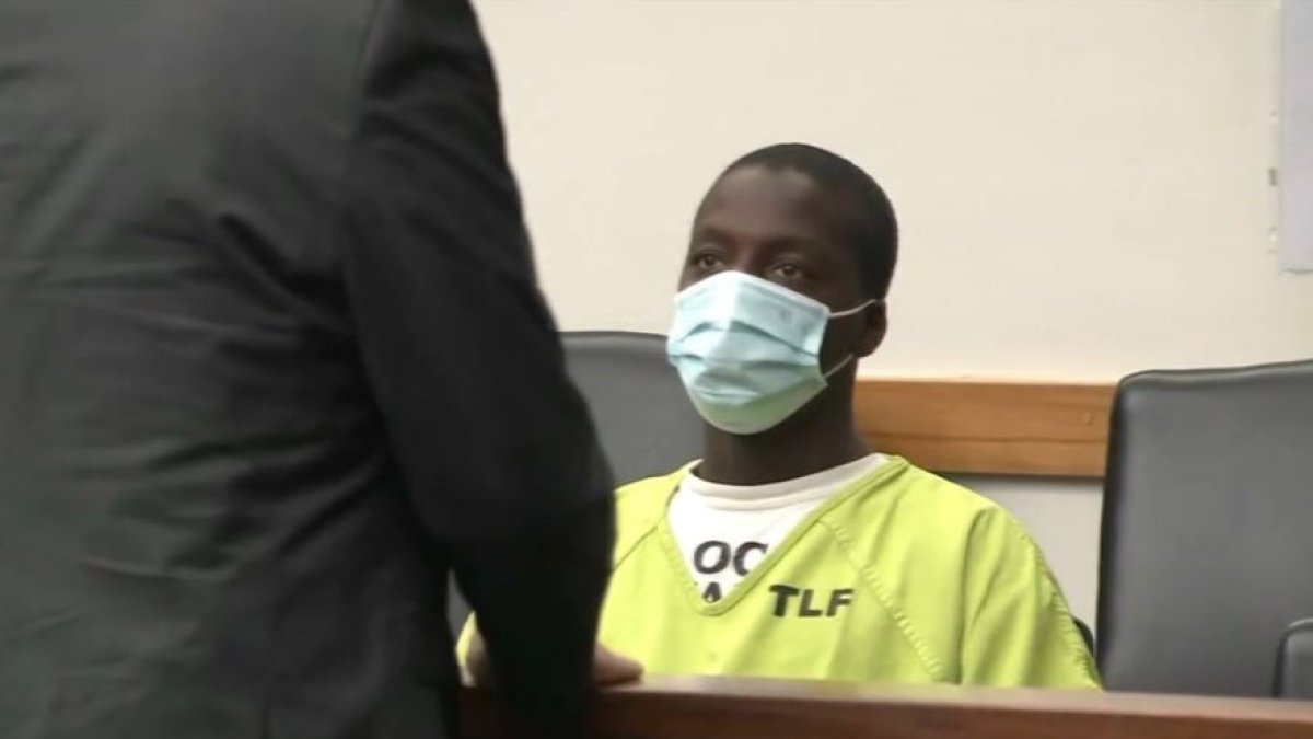 Two Men Charged in String of 7-Eleven Robbery-Shootings – NBC Los Angeles