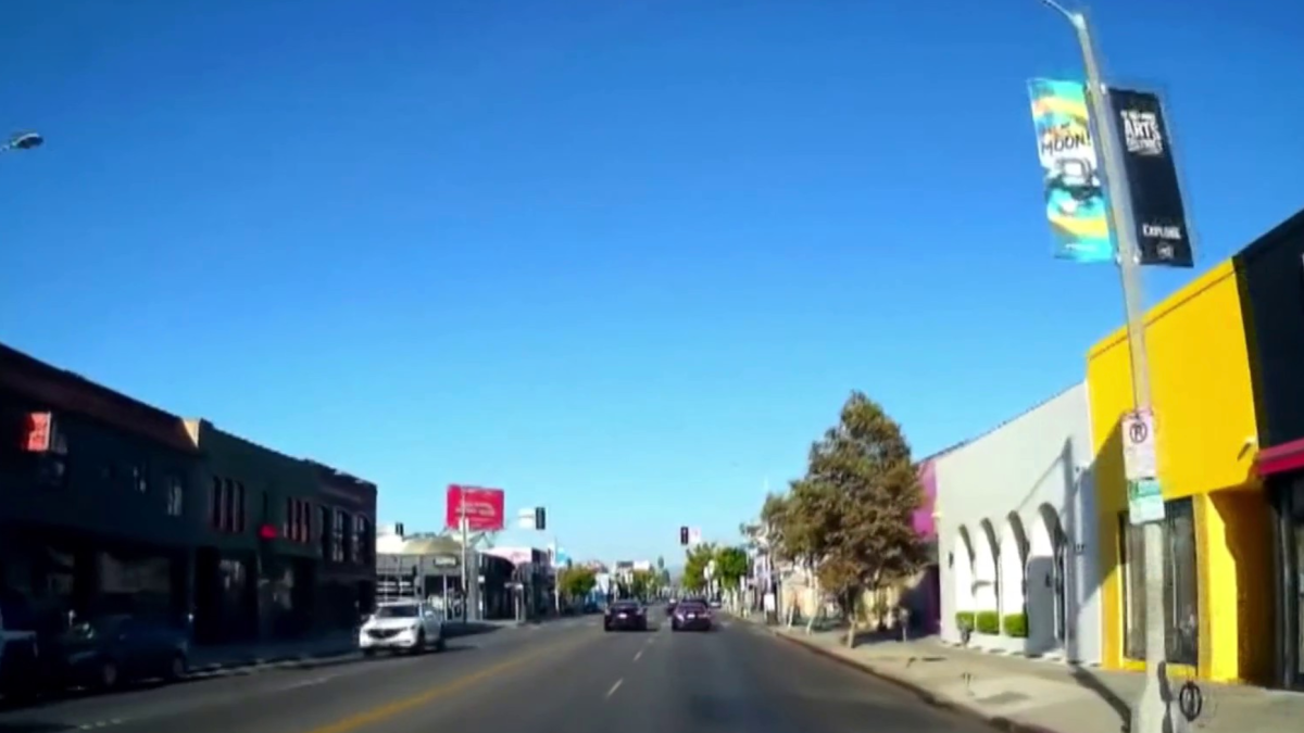 Don’t Wear High End Jewelry in Public While Shopping on Melrose Ave