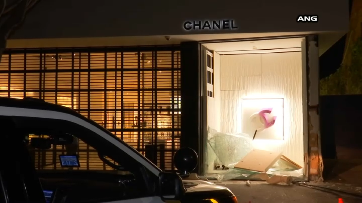 Thieves Target LA, OC Chanel Stores in Heists – NBC Los Angeles