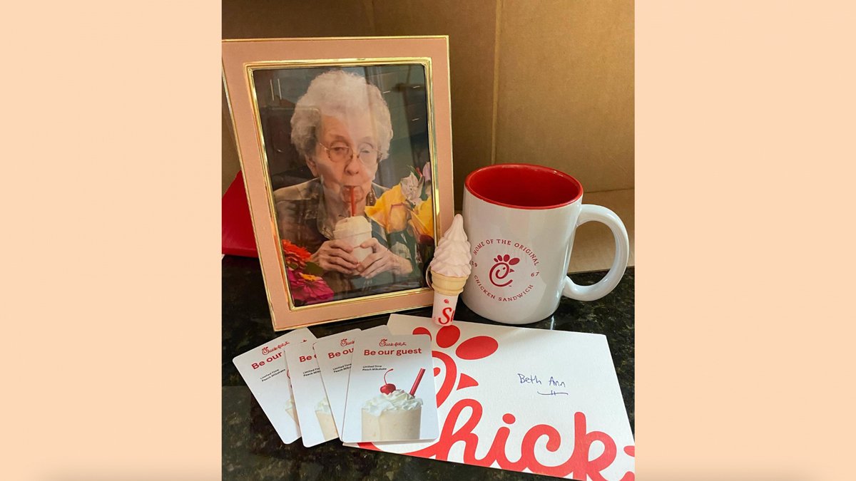 Chick-fil-A's 'Sweet' Gesture to Family of Late Grandmother Who Loved Peach Milkshakes – NBC Los Angeles - Vimarsana News